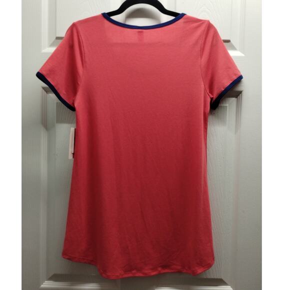Lularoe NWT Size XS Classic Tee Coral Short Sleeves Navy Blue Trim High Low Top - Picture 2 of 6
